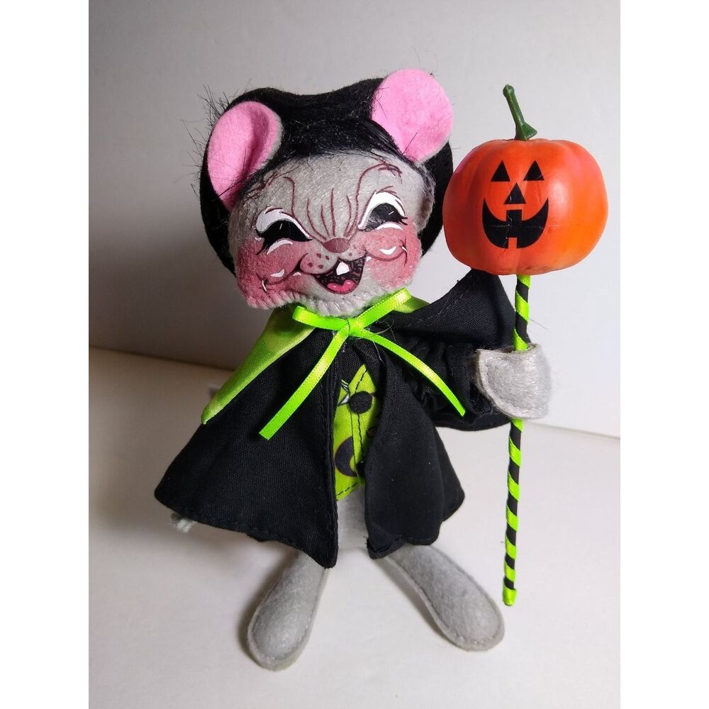 Annalee Mouse Halloween Figurine 7in Hand-Painted Pumpkin Staff
